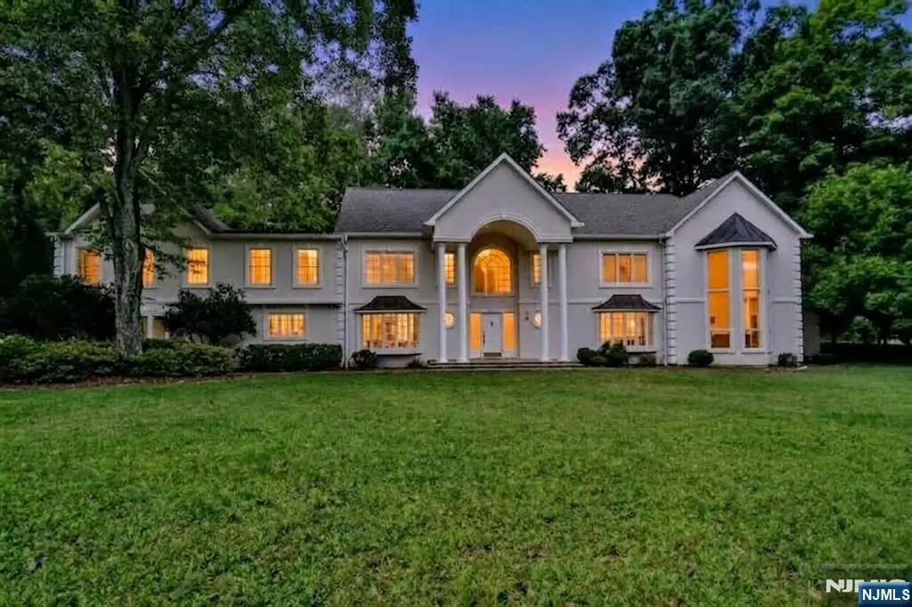 3 Split Rock Road, Upper Saddle River, NJ 07458 - #1