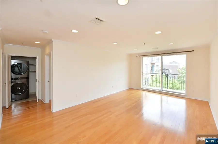 659 1st Street 413, Hoboken, NJ 07030 - #2