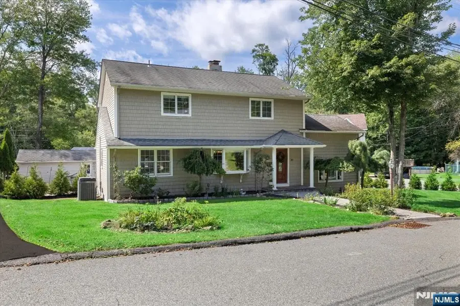 30 Laurel Drive, Wayne, NJ 07470 - #3