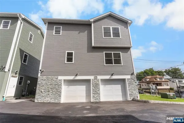 382 5th Avenue, Paterson, NJ 07514