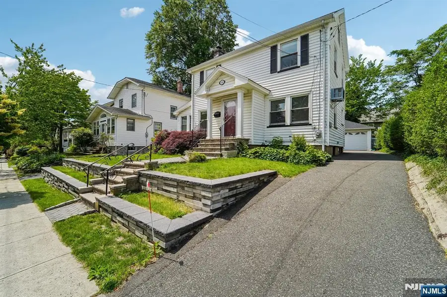 34 Cypress, Millburn, NJ 07041 - #3