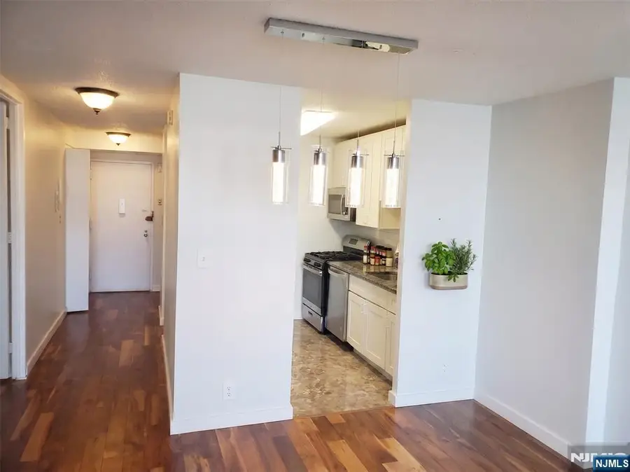 7000 JFK Blvd E 10C, West New York, NJ 07093 - #3