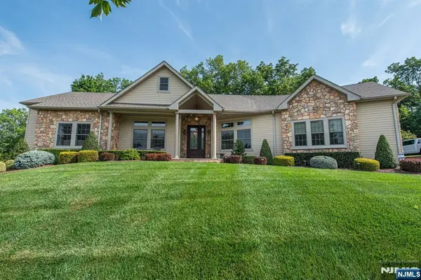 7 Dehart Court, Wayne, NJ 07470