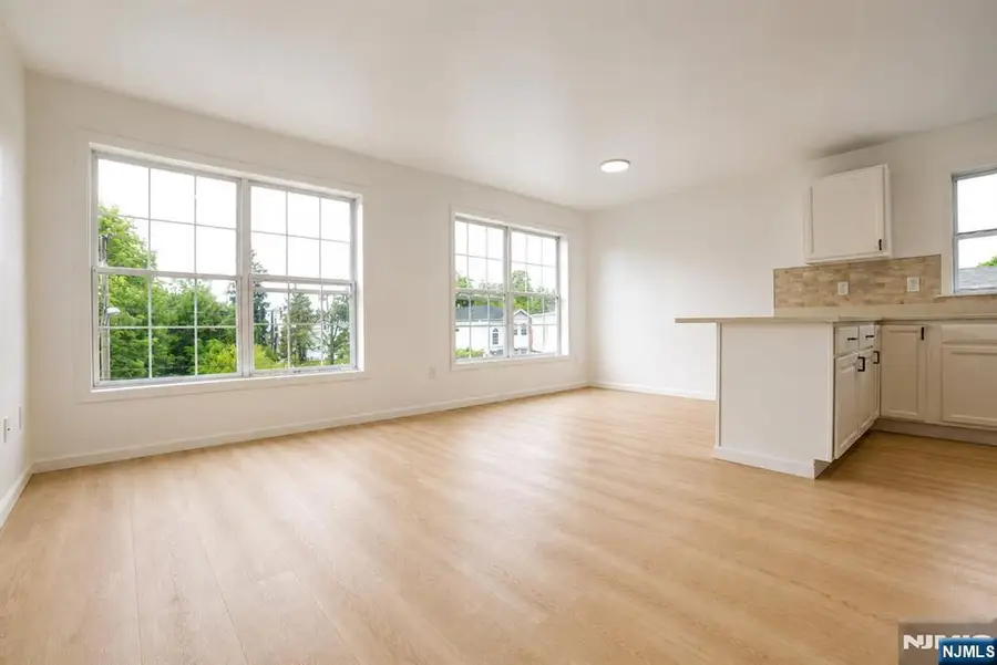 136 19th Avenue, Irvington, NJ 07111 - #3