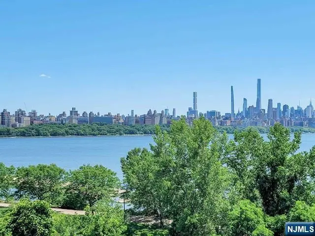 3219 City Place, Edgewater, NJ 07020 - #2