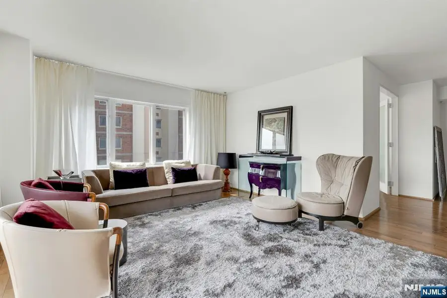 3219 City Place, Edgewater, NJ 07020 - #3
