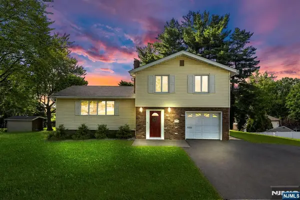 33 Waling Drive, Wayne, NJ 07470