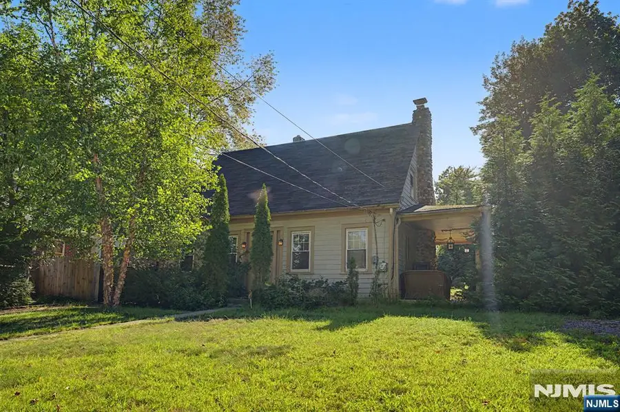 32 Oak Street, Cresskill, NJ 07626 - #3