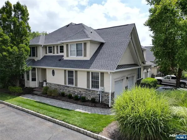 6 Schindler Court, Upper Saddle River, NJ 07458