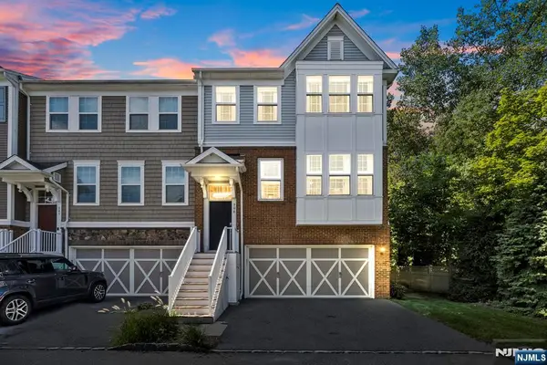 306 Orchard Terrace, Cresskill, NJ 07626