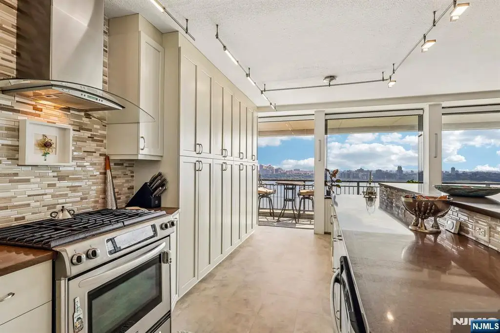4 Horizon Road #1015, Fort Lee, NJ 07024 - #1