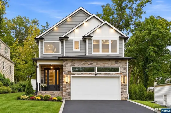 8 Roosevelt Terrace, Livingston, NJ 07039
