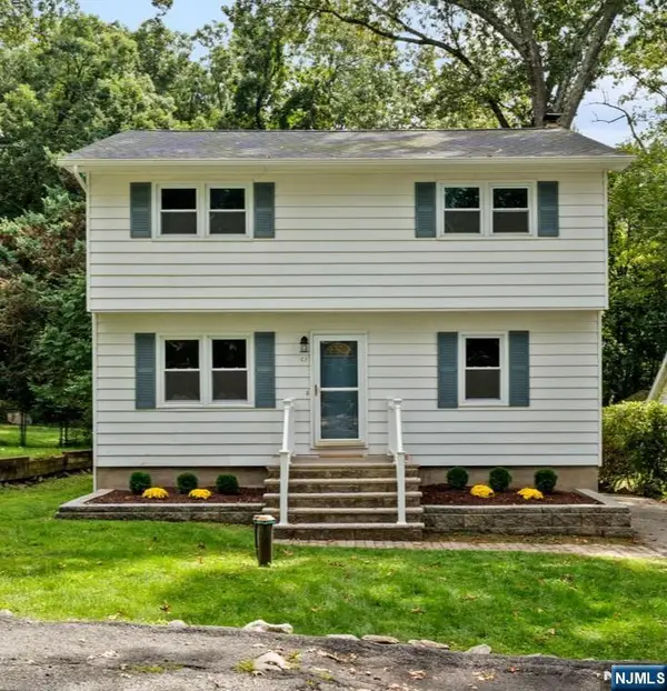 61 Bellot Road, Ringwood, NJ 07456