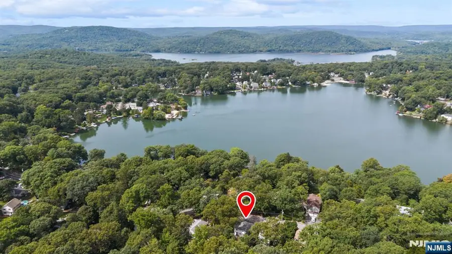 61 Bellot Road, Ringwood, NJ 07456 - #3
