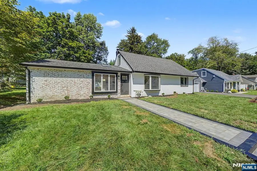 19 Ferndale Road, Wayne, NJ 07470 - #2