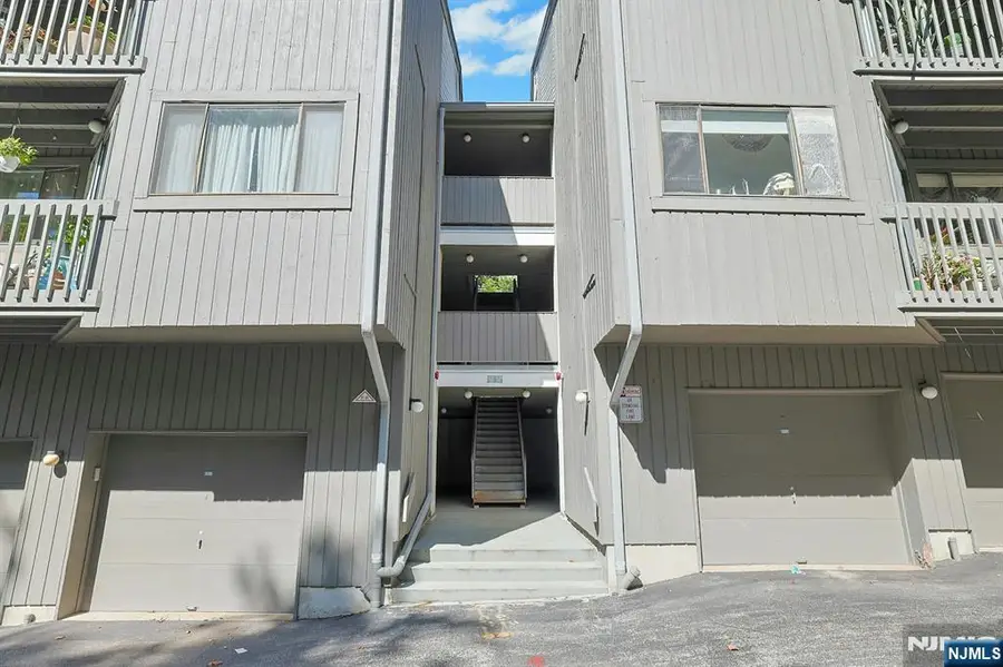 136 Mulberry Road 6, Ramsey, NJ 07446 - #3