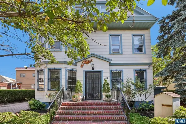 30-34 Somme Street, Newark, NJ 07105