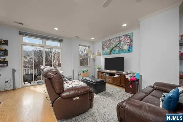 397 Kingston Court, West New York, NJ 07093 - #3