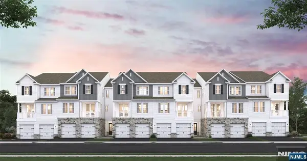 16 Reservoir Court, Wayne, NJ 07470