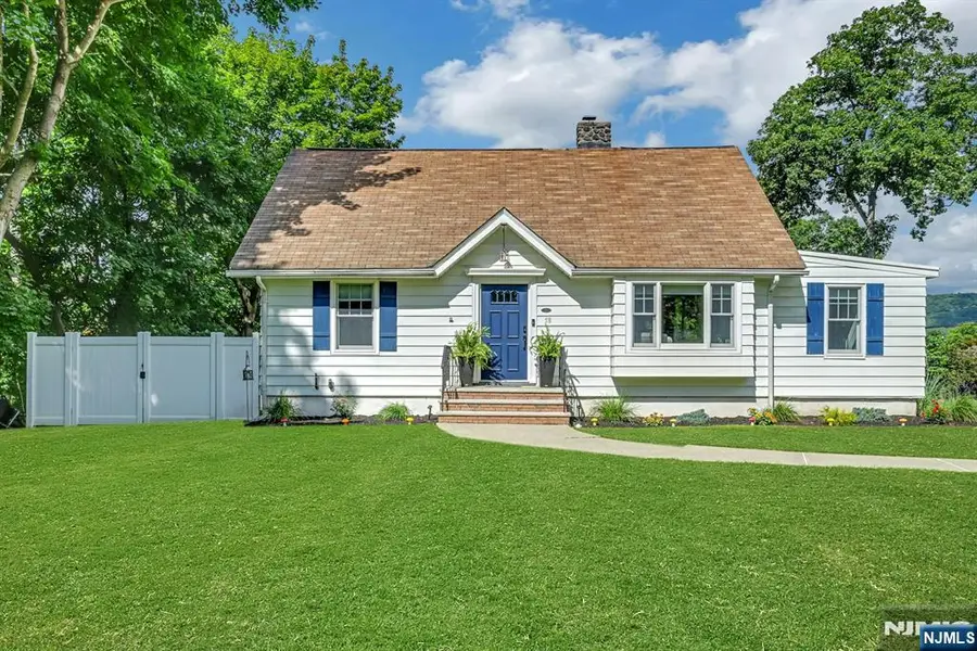 58 Ramapo Road, Hewitt, NJ 07421 - #3
