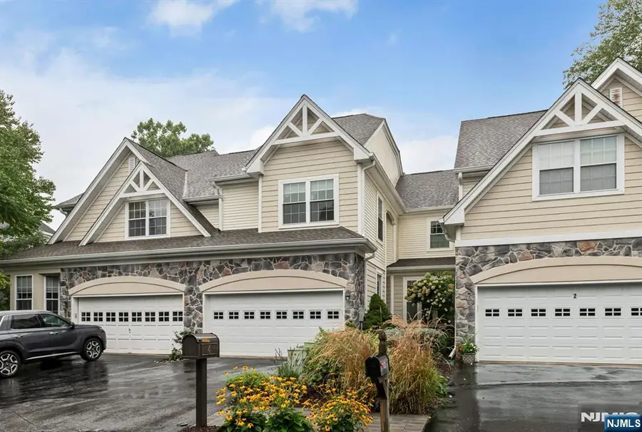 4 Kingsley Evans Circle, Oakland, NJ 07436 - #3