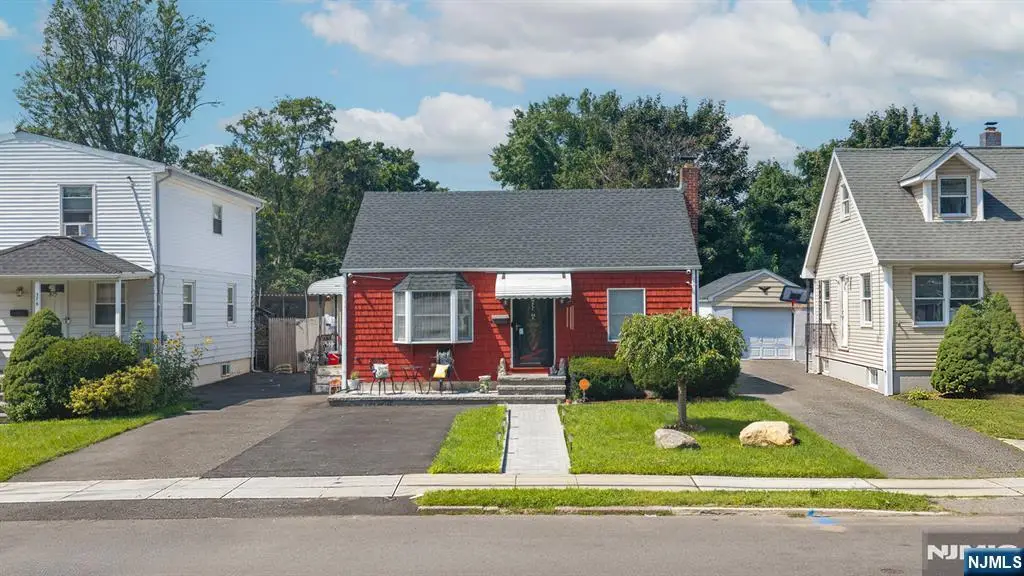 379 Chamberlain Avenue, Paterson, NJ 07502 - #1