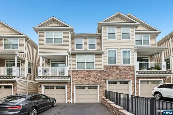 59 Autumn Way 37, Montvale, NJ 07645