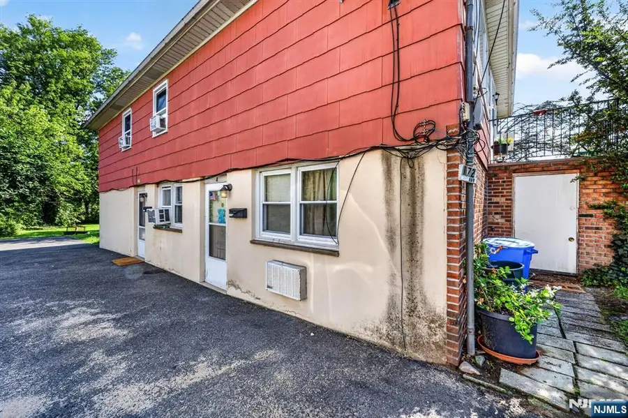 176 Meadow Lane, Secaucus, NJ 07094 - #3