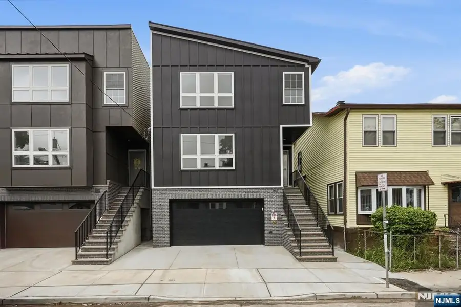 39 Grand, Newark, NJ 07106 - #2
