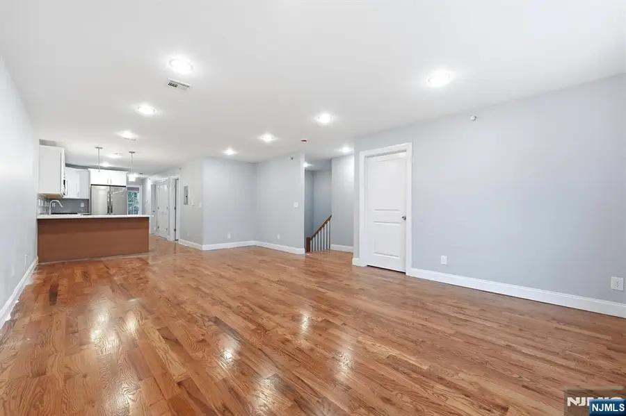 39 Grand, Newark, NJ 07106 - #3