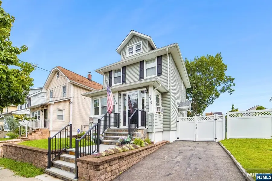 439 Lake Avenue, Lyndhurst, NJ 07071 - #3