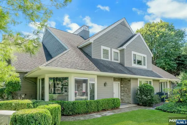279 Barnstable, Wyckoff, NJ 07481