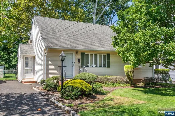 149 Anderson Parkway, Cedar Grove, NJ 07009