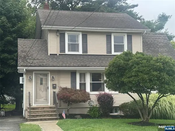 214 Boyle Avenue, Totowa, NJ 07512