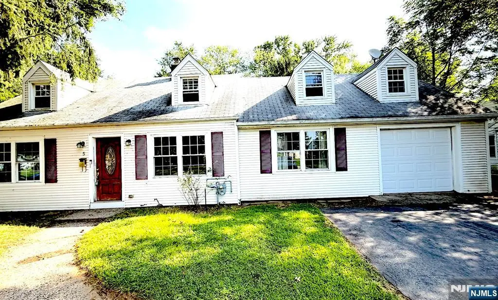 5 Brookside Avenue, Pequannock, NJ 07444 - #1