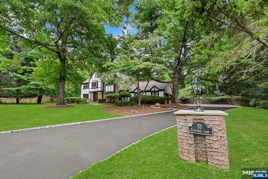 51 Burnwood Lane, Upper Saddle River, NJ 07458 - #2