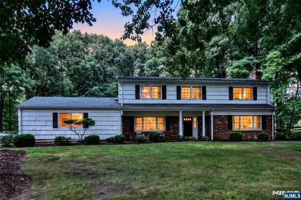 6 Terkuile Road, Montvale, NJ 07645