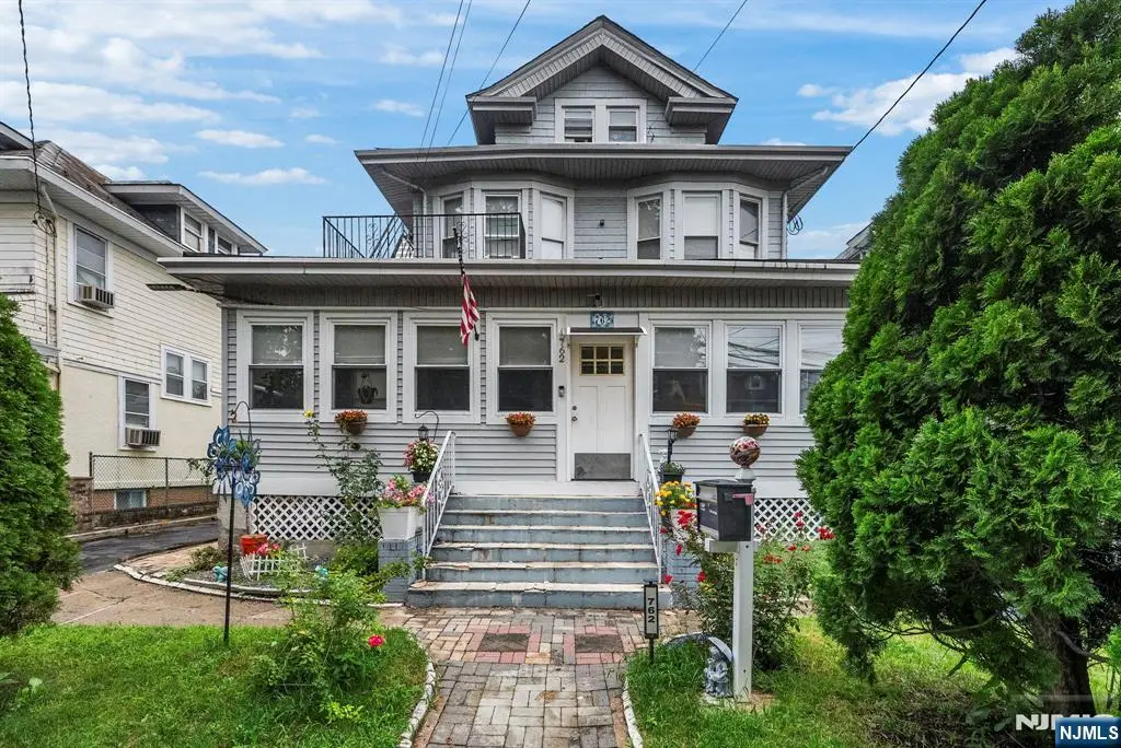 760-762 Parker Street, Newark, NJ 07104 - #1