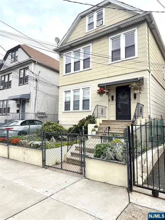 413 26th Street, Paterson, NJ 07514