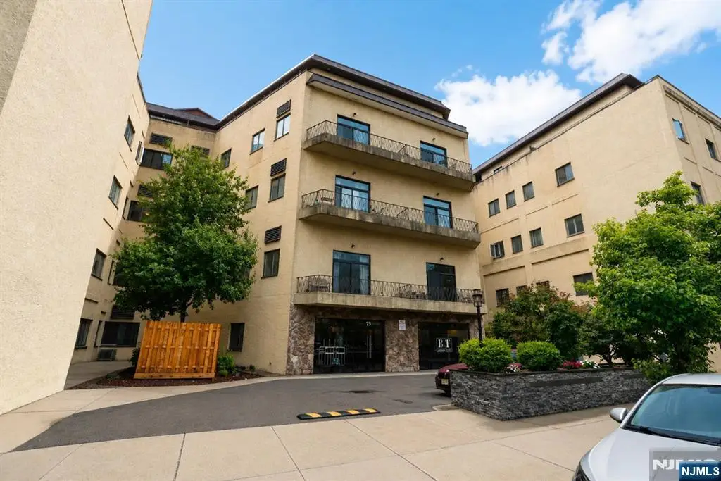 75 Liberty Avenue D19, Jersey City, NJ 07306 - #1