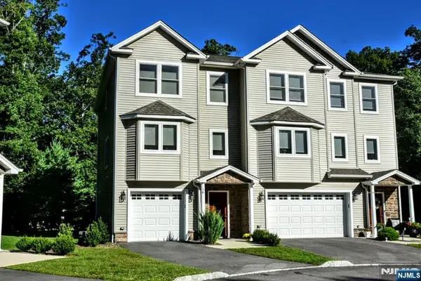 10 Stanley 10, Wanaque, NJ 07465