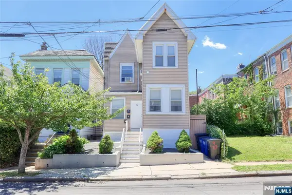 9 Emerson Place, Newark, NJ 07114