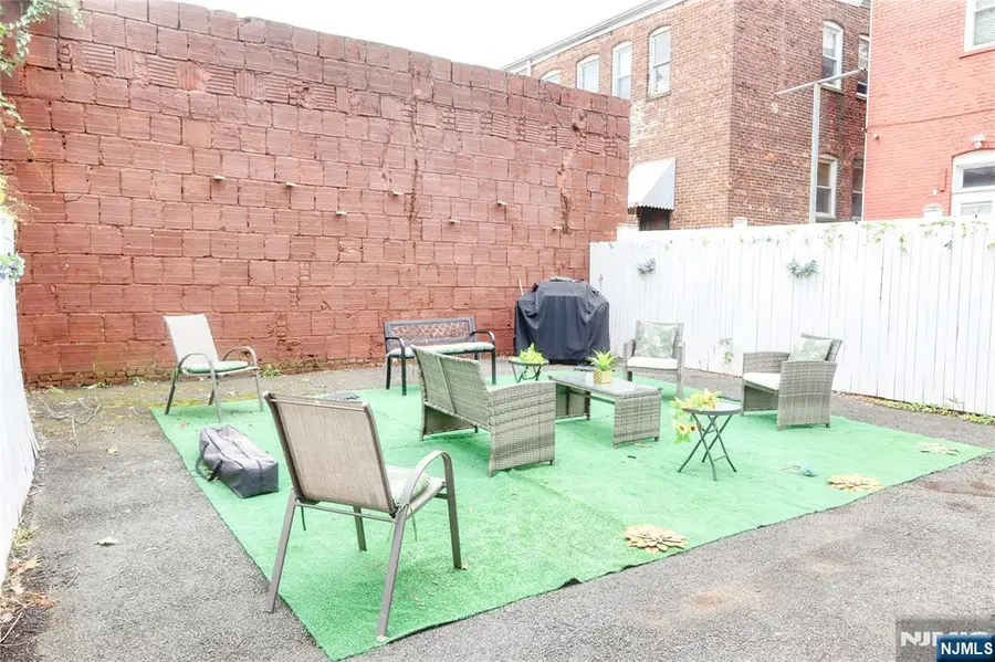9 Emerson Place, Newark, NJ 07114 - #2