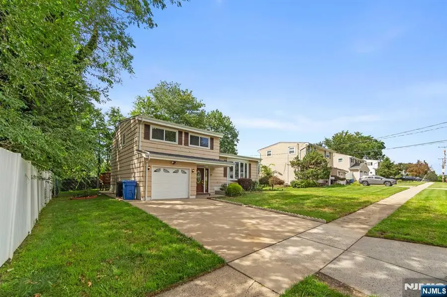 39 Hastings Road, Old Bridge, NJ 08857 - #3