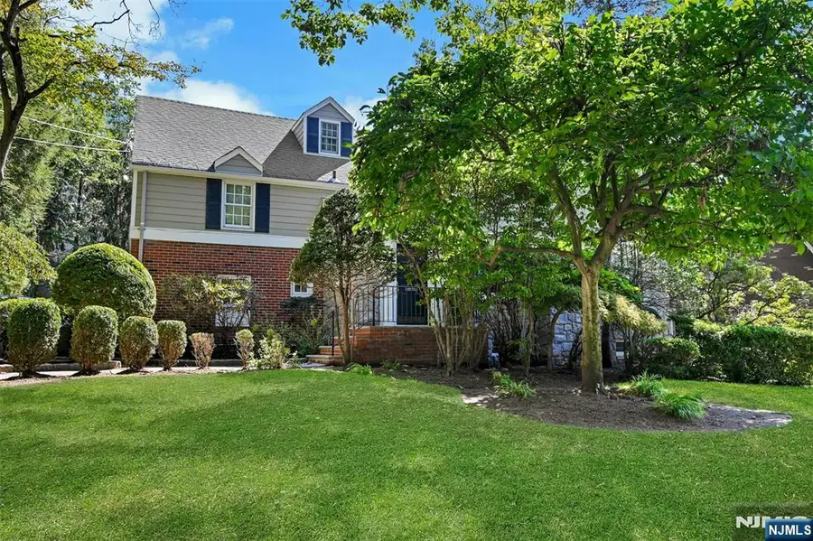 626 Sunderland Road, Teaneck, NJ 07666 - #2