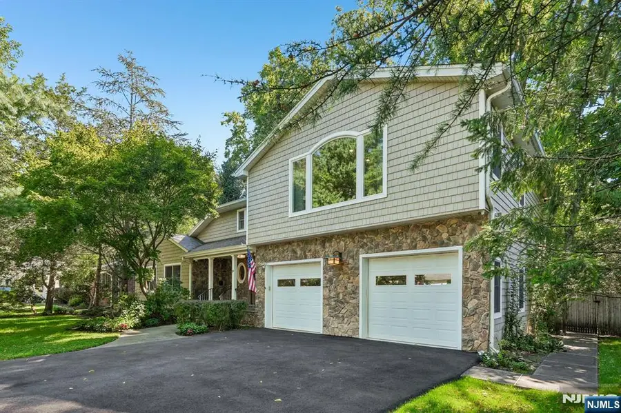 74 Lakeshore Drive, Oakland, NJ 07436 - #2
