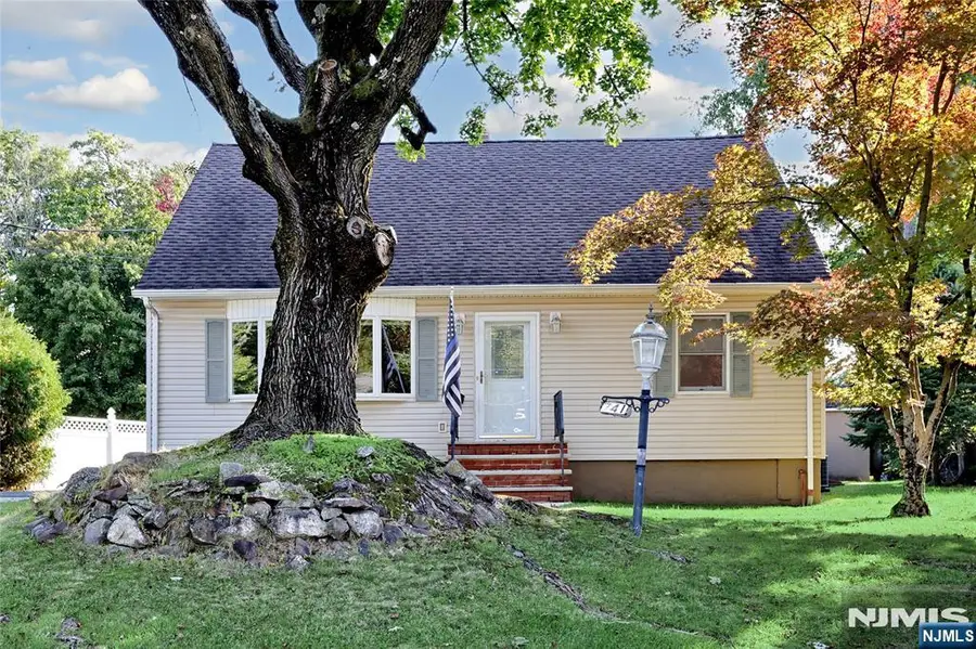 741 Pompton Avenue, Cedar Grove, NJ 07009 - #2