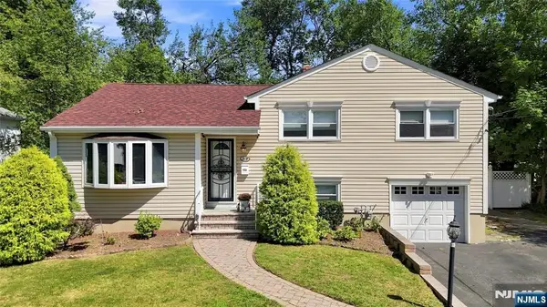 219 Morningside Road, Paramus, NJ 07652
