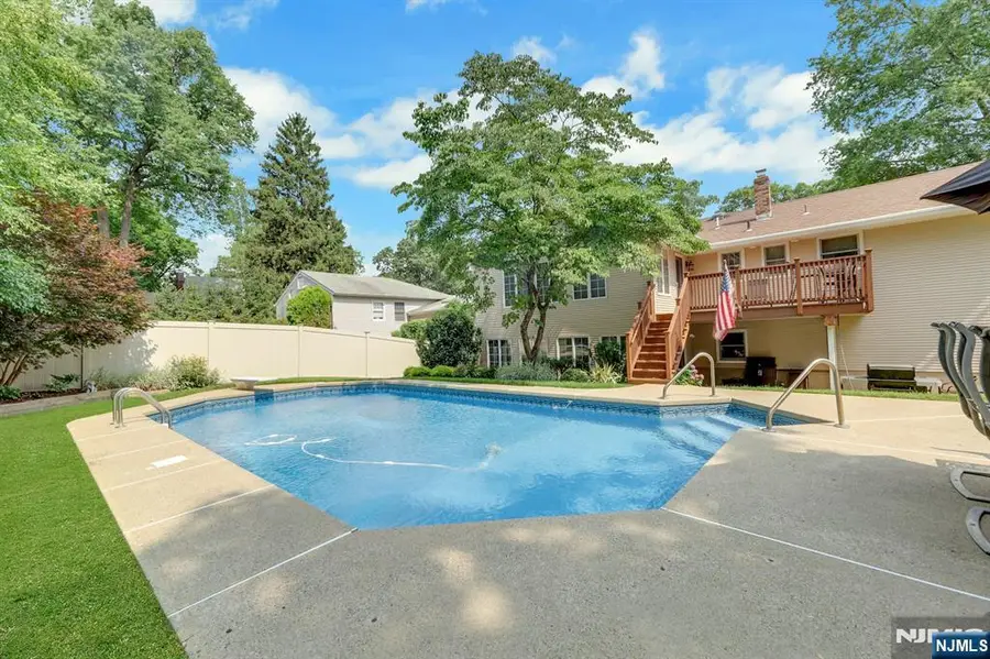 33 Hurlbut Street, Westwood, NJ 07675 - #3
