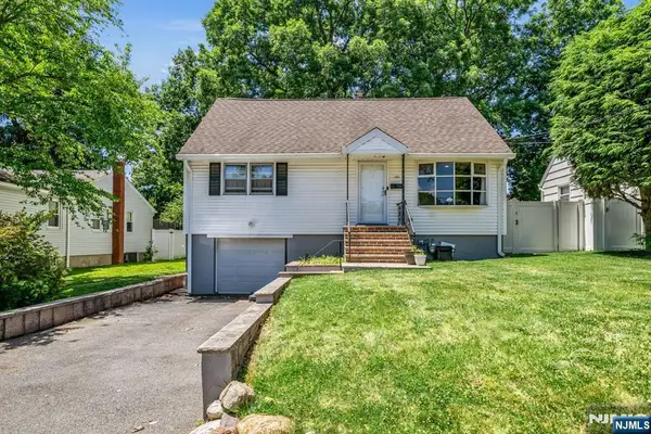 101 Pinecrest Terrace, Wayne, NJ 07470